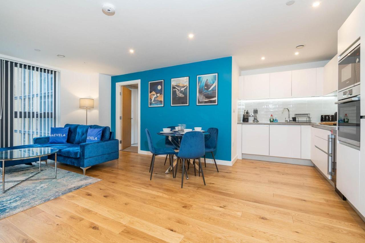 Maevela Apartments - Luxury Broad St Apartment - 2 Bed, 2 Bath - City Centre/Cube/Mailbox - With Underground Parking ✓- L Shape Sofa, Large 50 Inch Smart Tv With Free Netflix & Wifi Birmingham Extérieur photo